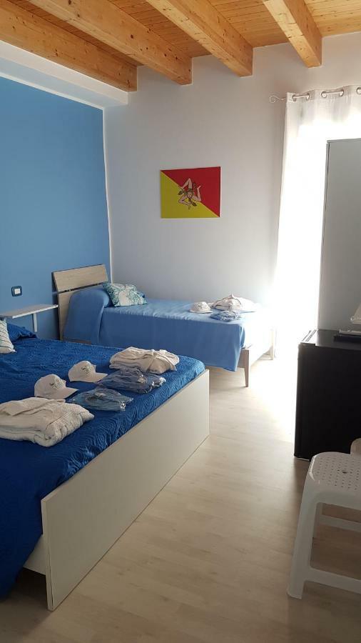 Gieffehouse Hotel Terrasini Kültér fotó
